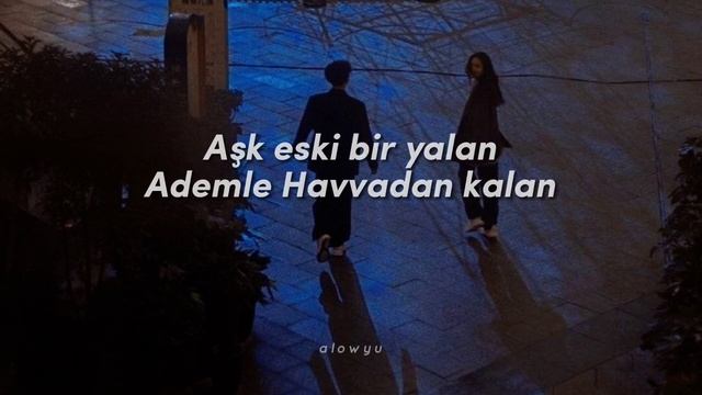 Kâmuran Akkor-Aşk eski bir yalan//sözleri смотреть онлайн