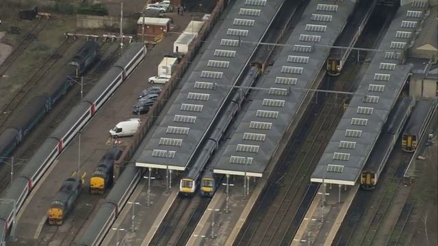 80mph winds cause major travel disruption across UK смотреть онлайн