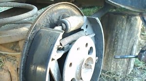 Замена рабочего тормозного цилиндра ВАЗ 2107