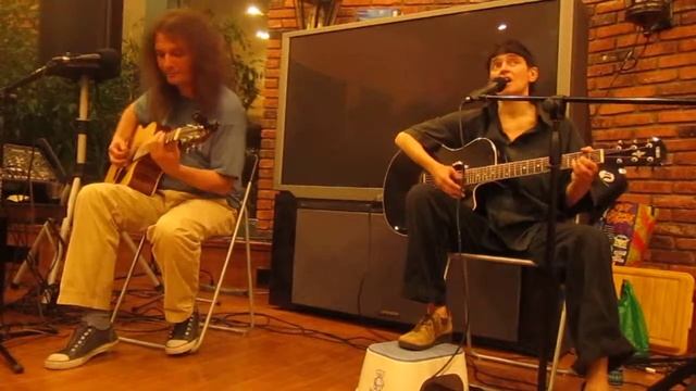 Умка (Аня Герасимова) с гитаристом Б.Канунниковым смотреть онлайн