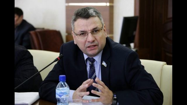 Кандидат на должность Главы Якутии Гаврил Парахин о министре экологии Якутии Перфильеве смотреть онлайн