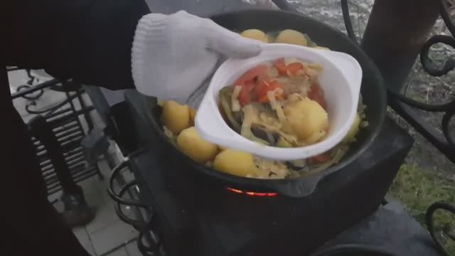 Басма по русски в казане на костре.