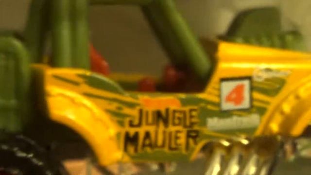 MOUNTAIN MAULER JUNGLE RALLY 5 PACK HOT WHEELS смотреть онлайн