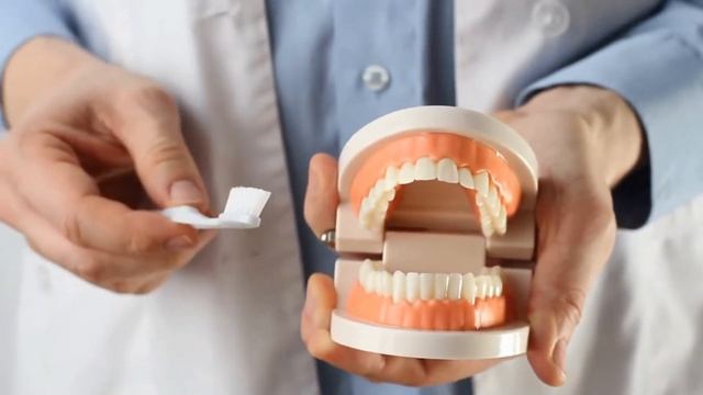 غسيل اسنان الاطفال/تنظيف اسنان الاطفال/تنظيف اسنان الاطفال عند الطبيب/تنظيف اسنان الاطفال عمر سنتين смотреть онлайн