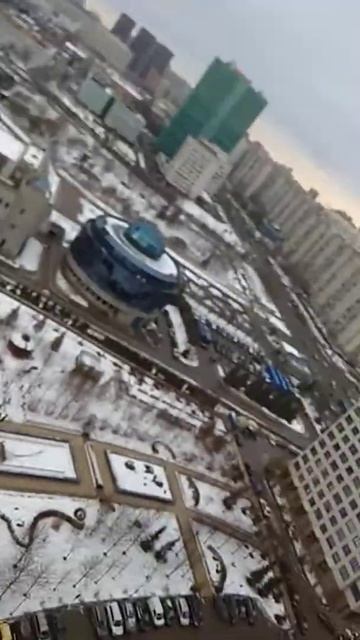 Вид с 17 этажа... смотреть онлайн