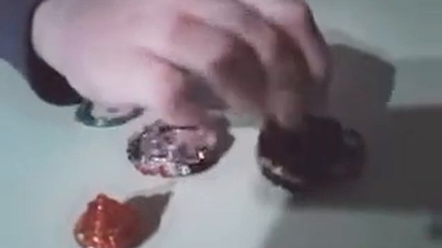 Бейблейд битва леопарда и геркулеса и обзор на фафниров и подробний обзор на фафнира ф4 смотреть онлайн