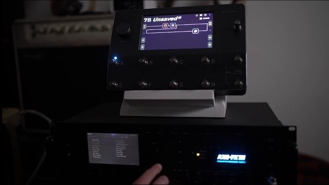 Neural DSP Quad Cortex or Fractal Audio Axe FX3 || Form, Features, User Interface Comparison смотреть онлайн