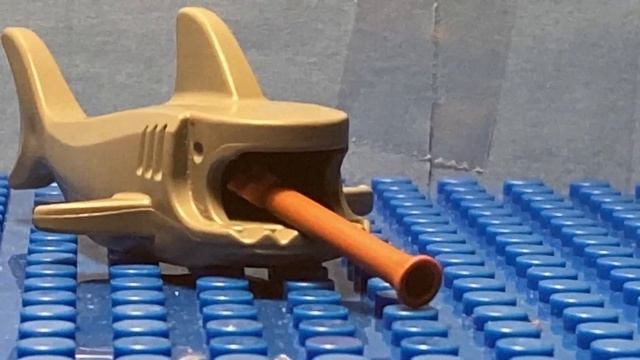 Alligator vs Sharky - lego stop motion смотреть онлайн