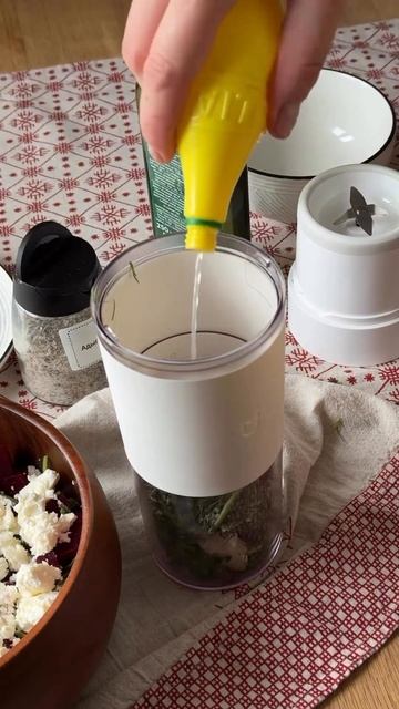 Салат с брынзой и свеклой смотреть онлайн