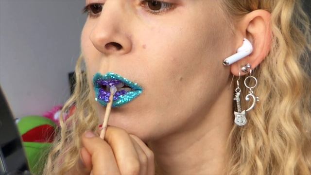 Frozen 2 Elsa inspired Lip Art Tutorial смотреть онлайн