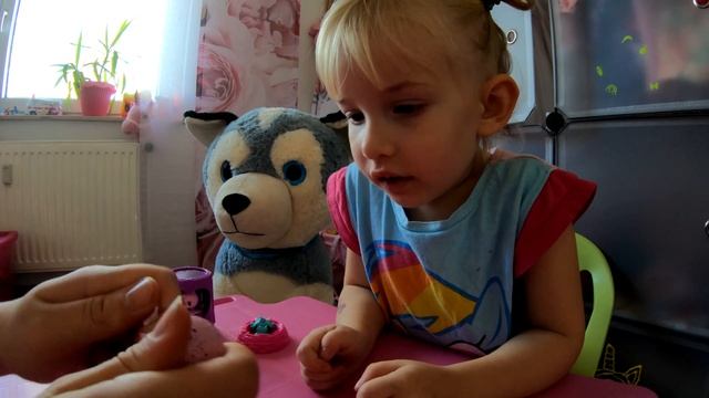 Распаковка игрушек :) смотреть онлайн