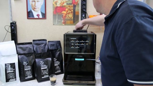 Кофемашина Dr.Coffee C11. Обзор часть 3. Готовим напитки. смотреть онлайн