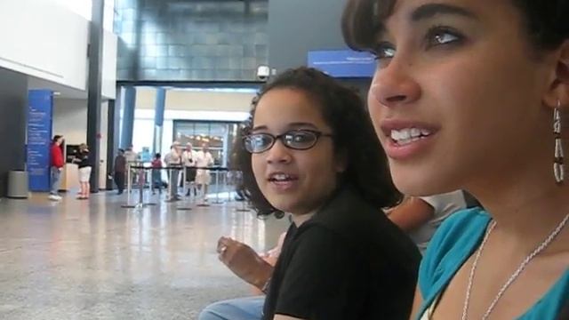 The Tara and Susie Show! смотреть онлайн