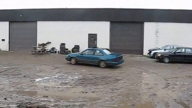 Playing in the puddles with the 93 Topaz + pics. смотреть онлайн