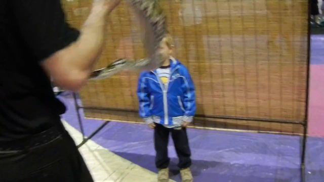 Snake Charmer смотреть онлайн