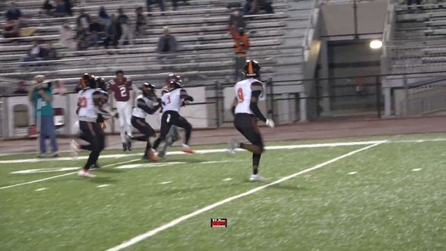 Tre Shackelford, Quincy Crittendon lead No. 9 Austin past Huntsville 40-7 смотреть онлайн