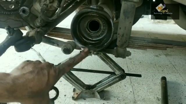 Gypsy Oil leakage & Hub bearing, Axle oilseal replacement of front wheel Maruti Gypsy смотреть онлайн