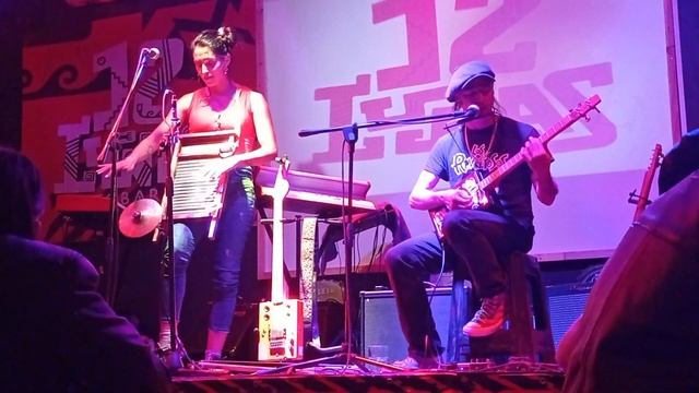 JANDO + DEDOS DE LATA - Tus Ojos [ 12 Lunas Balmaceda La Serena 2024 ] смотреть онлайн