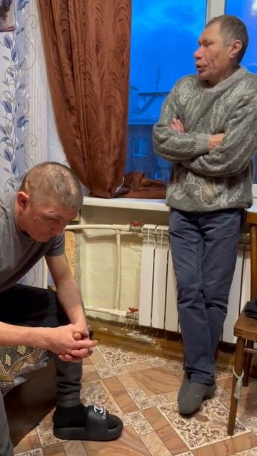 Ириска,Безумный Паша и Олег Монгол, разборки Саня Бык смотреть онлайн