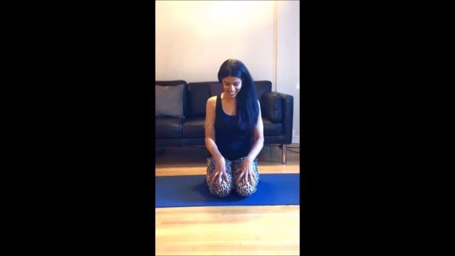 Lion pose for a sexy throat, voice смотреть онлайн