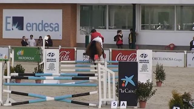 Santiago Nuñez Riva con Bentayga смотреть онлайн