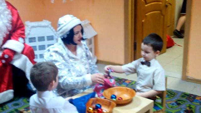 Новый год в ВЕСЁЛОМ ЖИРАФЕ г. Орел 1 смотреть онлайн