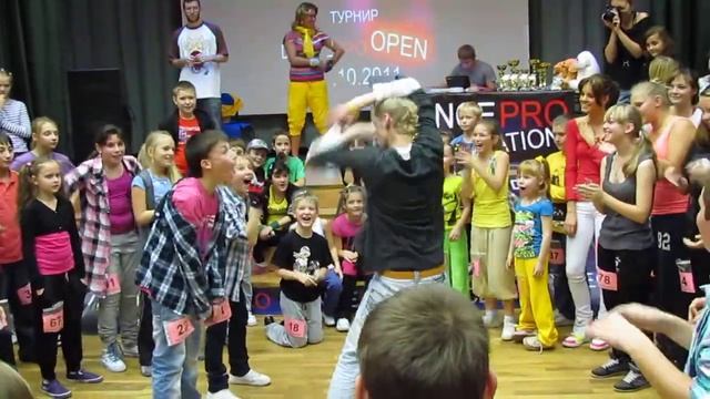 БАТТЛ Кирилл Тарусов vs Никита Замуруев смотреть онлайн