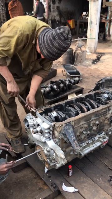 Pakistani 6 sylinder Diesel engine Reparing Shortclip #viralvideo #tranding #shortvideo #truck смотреть онлайн