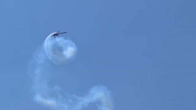 Petr Kopfstein #18 Extra 330SC смотреть онлайн