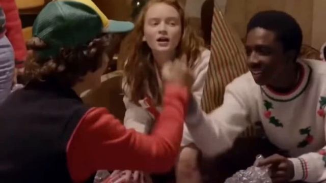 Stranger things cast Christmas video/edit смотреть онлайн