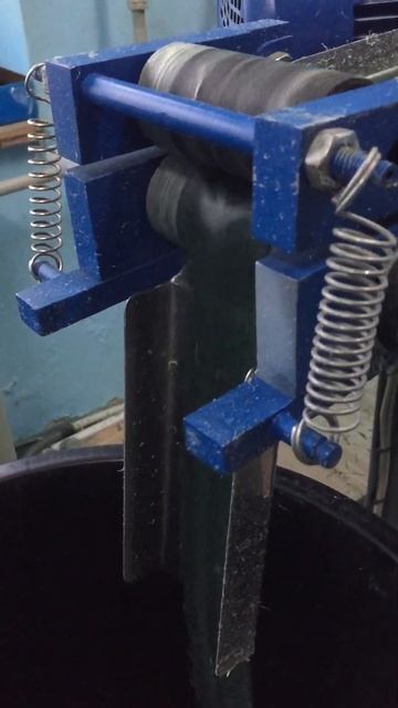 Нарезчик хвои смотреть онлайн