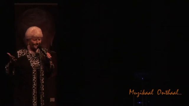 Rita Young dat zijn de dingen die je allemaal bewaard. смотреть онлайн