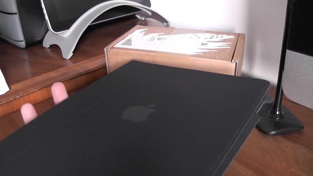 Unboxing: Apple iPad Case & Camera Connection Kit смотреть онлайн