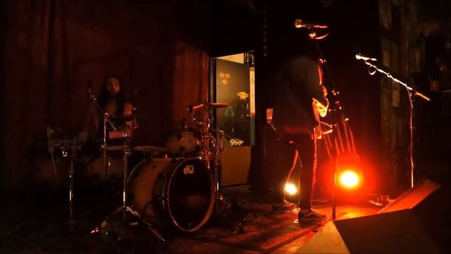 Larsen, Towns, Pinkish Blu, Sincerely Grizzly at Jive, October 28 2017 смотреть онлайн