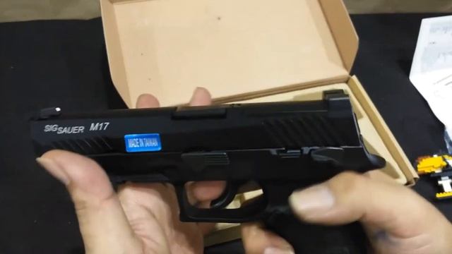 We-tech M17 Sig Sauer P320 GBB Airsoft Gun смотреть онлайн