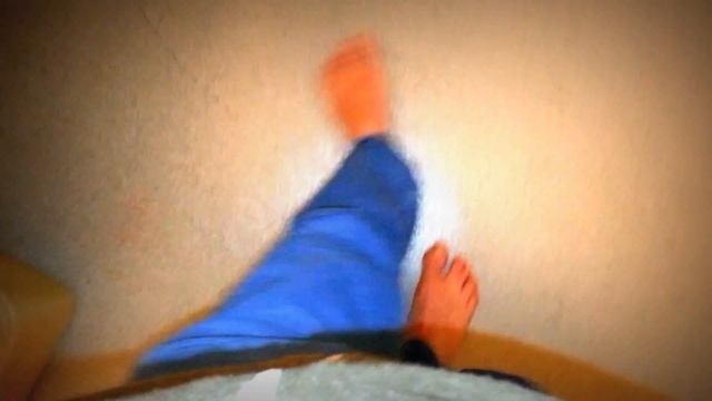 walking around in my barefeet смотреть онлайн