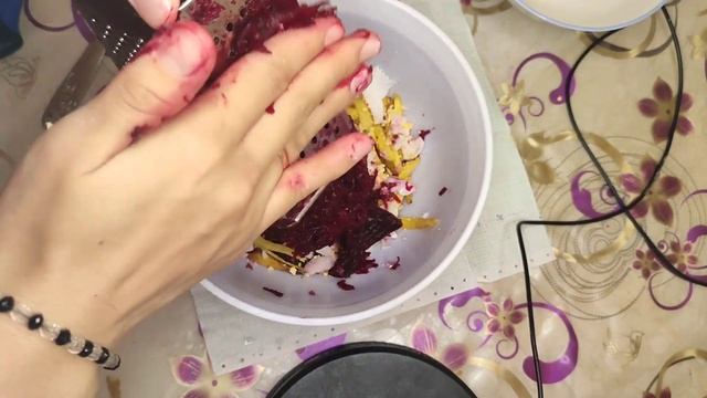 3 затан Тұратын Салат со свеклой смотреть онлайн
