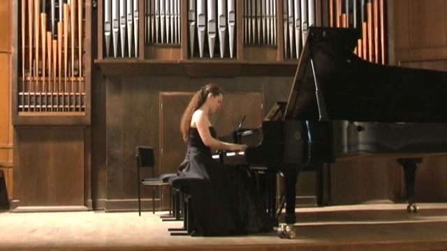 Margarita Muzychenko - Schostakovich. Prelude & Fuge f-moll смотреть онлайн