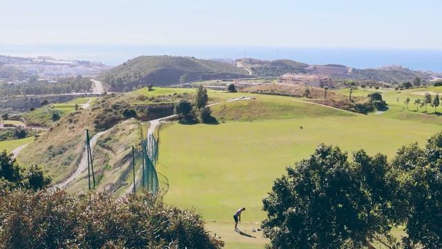 Why Miraflores is one of the best locations on the Costa del Sol? смотреть онлайн