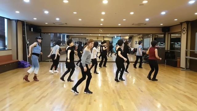 Chunky Line Dance (Easy Intermediate)Rebecca Lee смотреть онлайн