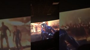 Мстители.Финал.Реакция зала на полное появление мстителей в финальном бою.