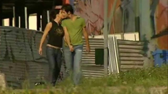 RICKY MARTIN-PRIVATE EMOTION смотреть онлайн