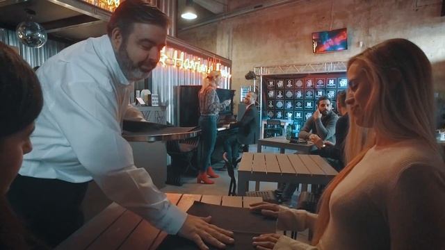 The Acoustic Foundation - By My Side (official music video) смотреть онлайн