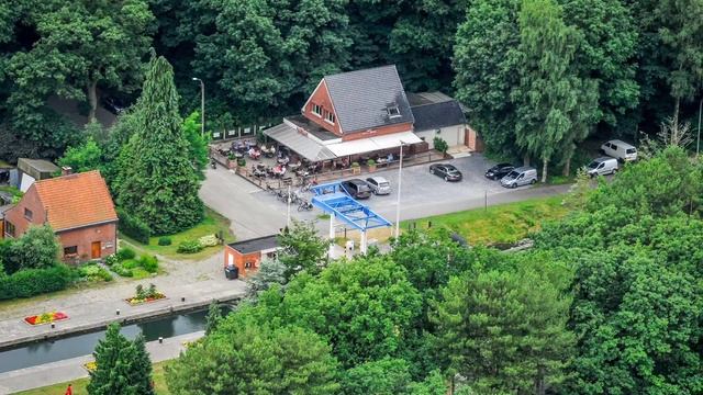 Mol SCK Belgoprocess Sas 7 taverne mol Restaurant Mol смотреть онлайн