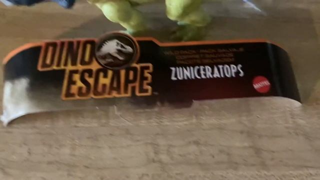 Dino escape toy review of the Herrerasaurus and the Zuniceratops смотреть онлайн