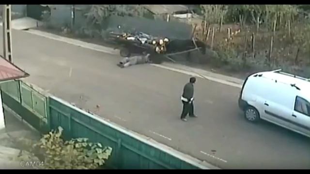 СТРАННОЕ МЕСТО смотреть онлайн