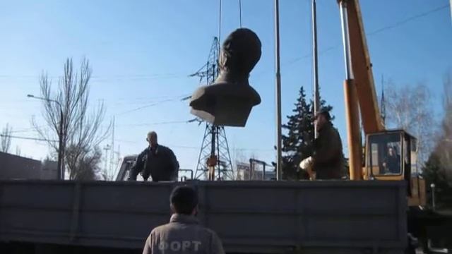 Время новостей - Демонтаж бюста Орджоникидзе смотреть онлайн