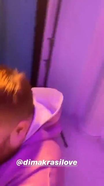 Семенович обозвала Красилова гадом и скотиной, а затем погналась за ним, лупцуя его по дороге. смотреть онлайн