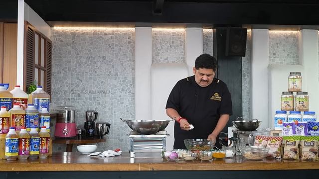 Venkatesh Bhat makes Bhindi Jaipuri & Onion salad смотреть онлайн
