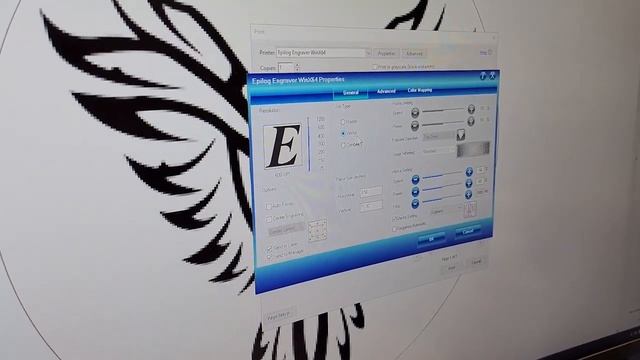 iMake Innovation Center Training: Epilog Laser Helix 50 Watts (24x18) смотреть онлайн